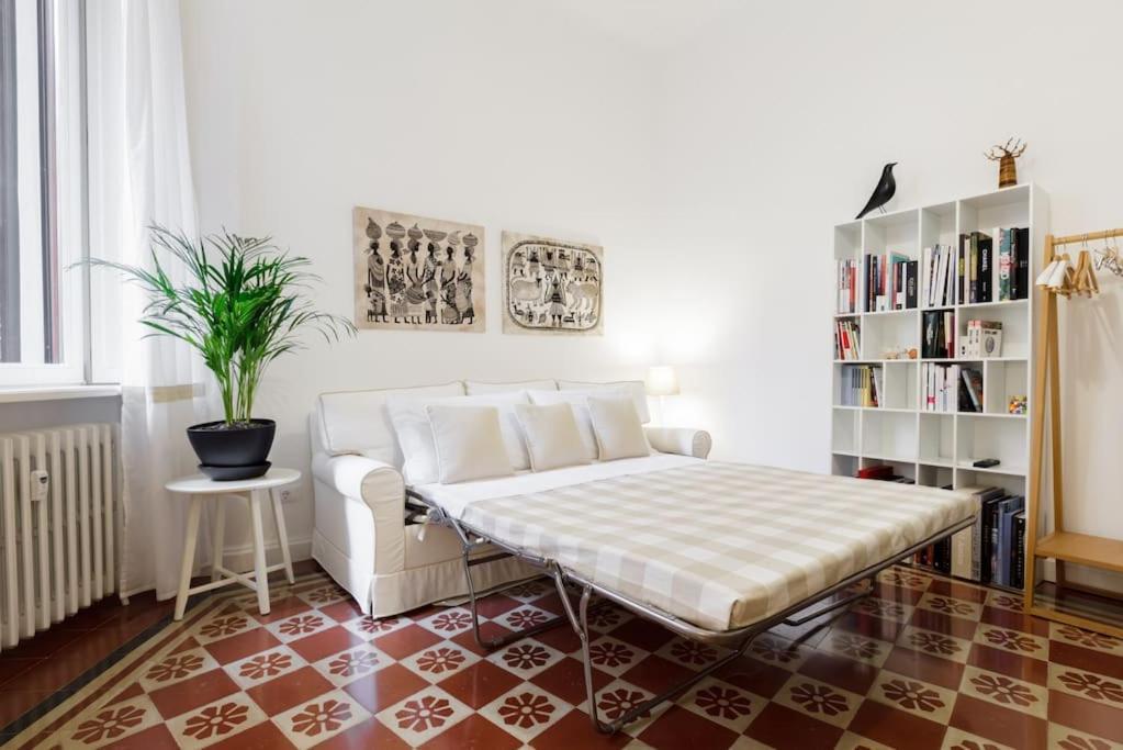 New Design Apartment Milan Bagian luar foto