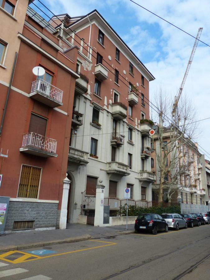 New Design Apartment Milan Bagian luar foto